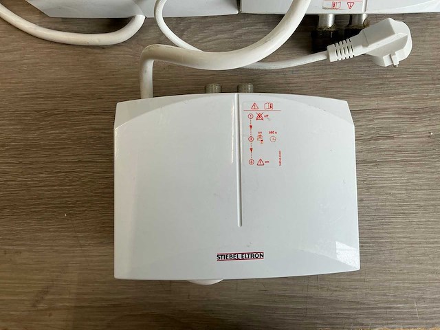 Stiebel eltron mini doorstroom boiler (5x) - afbeelding 1 van  4