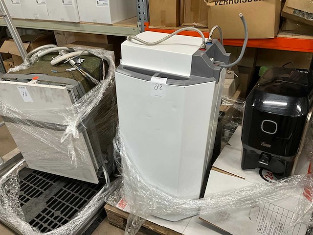 Stiebel eltron shz 100 lcd elektrische boiler - afbeelding 1 van  7