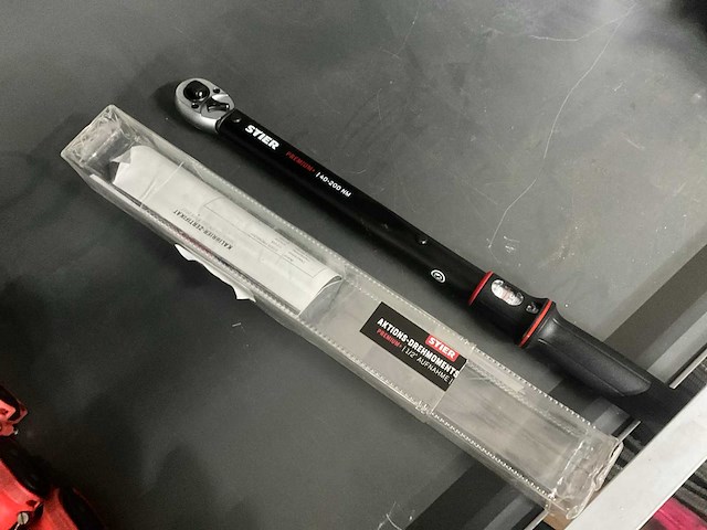 Stier 1/2” 40-200 nm momentsleutel - afbeelding 1 van  2