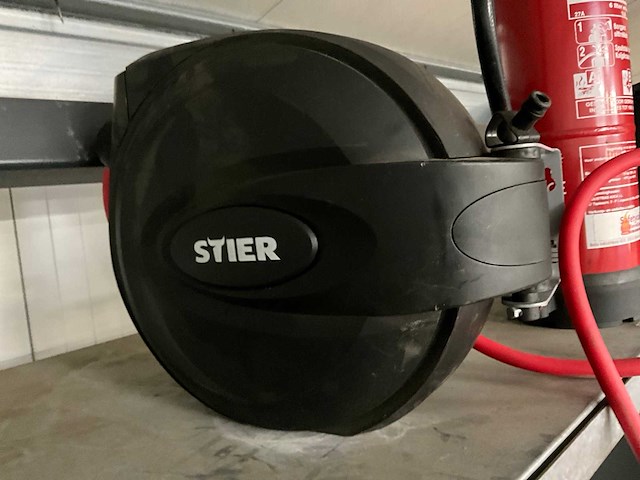 Stier luchtslanghaspel - afbeelding 3 van  3