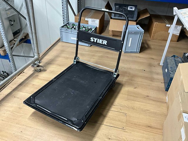 Stier plateauwagen - afbeelding 1 van  5