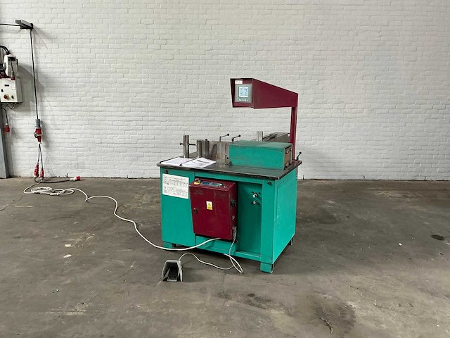 Stierli-bieger - 2015 - 420 nc - buigmachine - afbeelding 2 van  9