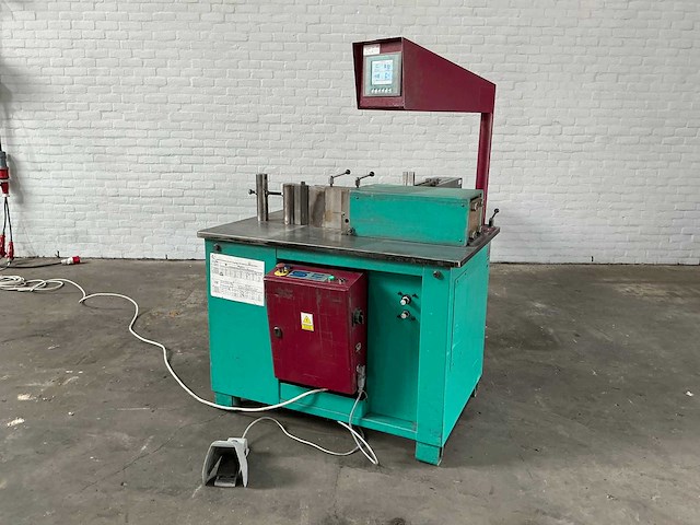Stierli-bieger - 2015 - 420 nc - buigmachine - afbeelding 3 van  9
