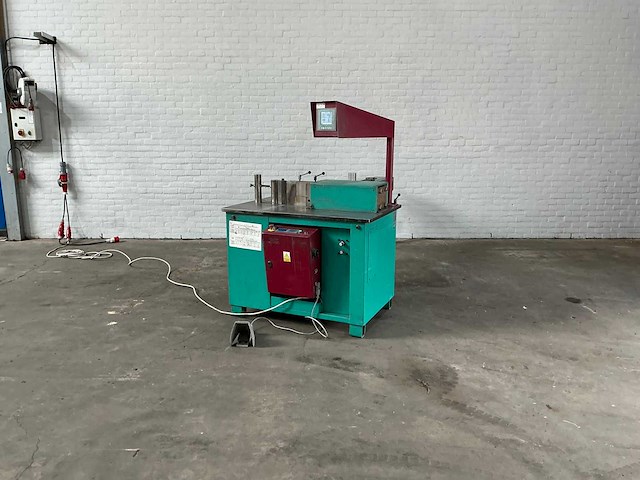 Stierli-bieger - 2015 - 420 nc - buigmachine - afbeelding 5 van  9