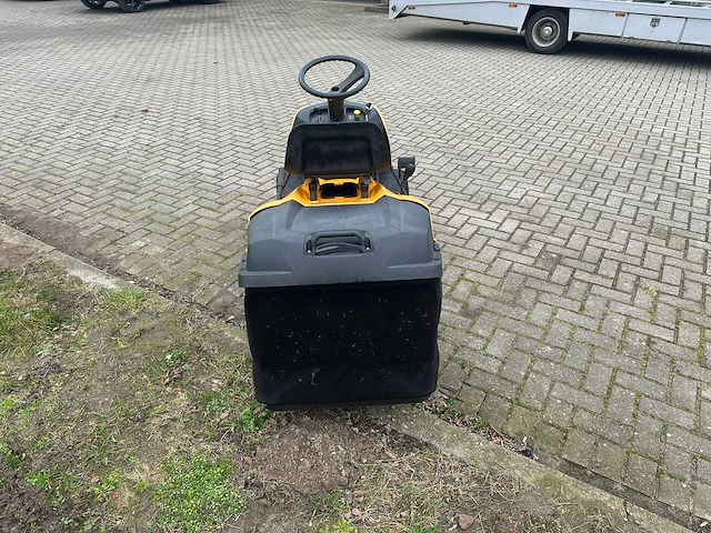 Stiga - estate - zitmaaier - afbeelding 6 van  7