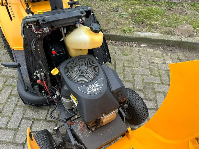 Stiga - estate - zitmaaier - afbeelding 7 van  7