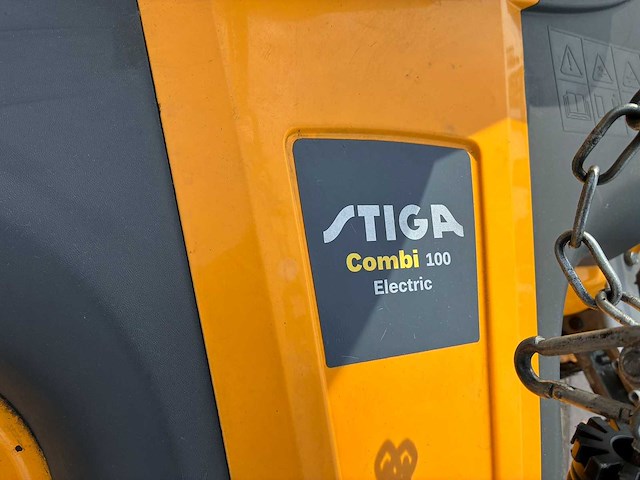 Stiga - park 420p - frontmaaier met combi 100-maaidek - afbeelding 10 van  10