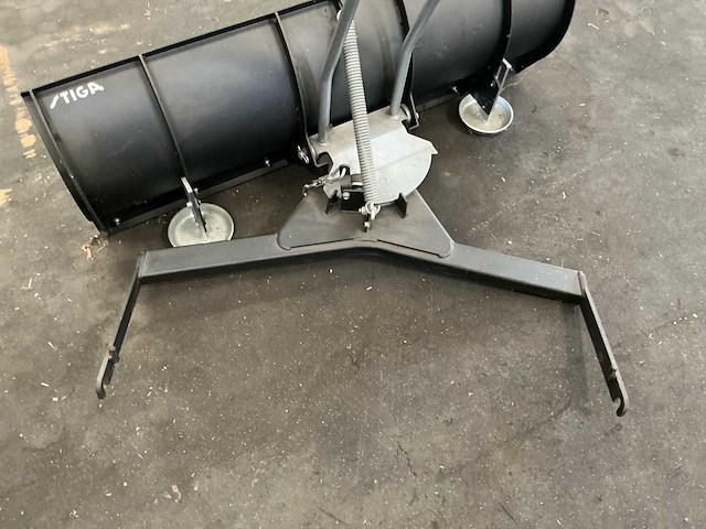 Stiga 1200mm sneeuwschuiver - afbeelding 9 van  9