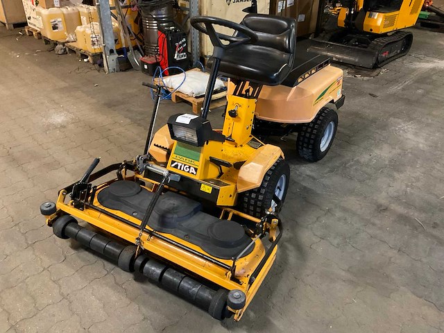 Stiga 16 hst pro zitmaaier - afbeelding 1 van  8