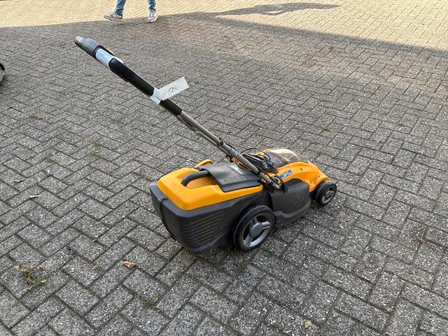 Stiga combi 10 ae grasmaaier - afbeelding 4 van  8