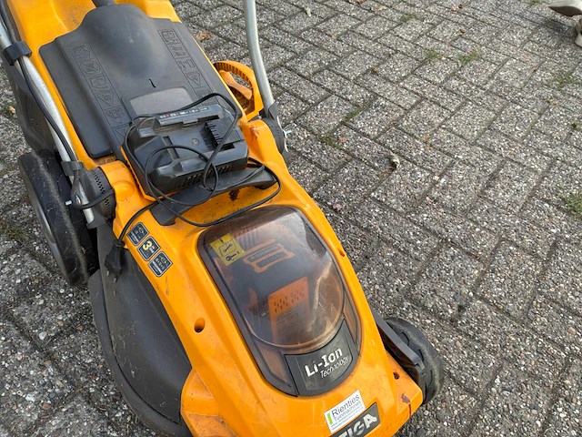 Stiga combi 10 ae grasmaaier - afbeelding 8 van  8