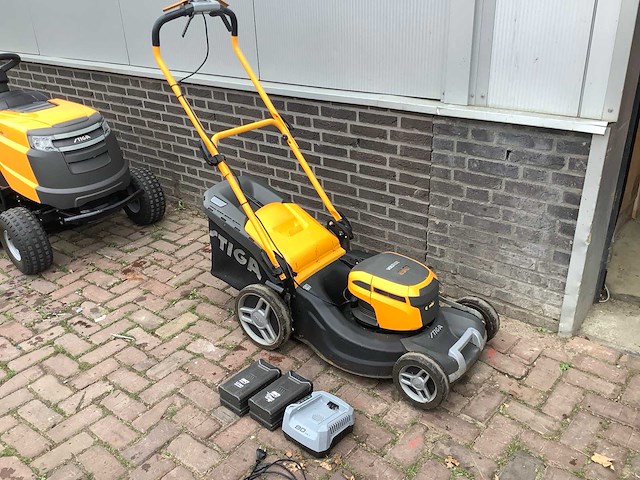 Stiga combi accu maaier grasmaaier - afbeelding 1 van  6