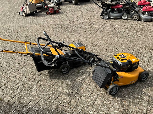 Stiga cp1 430 en tu 504 grasmaaier (2x) - afbeelding 4 van  8