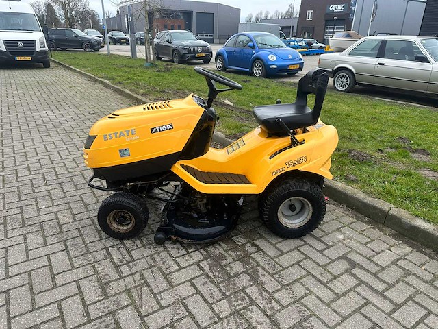 Stiga estate tornado zitmaaier - afbeelding 3 van  9