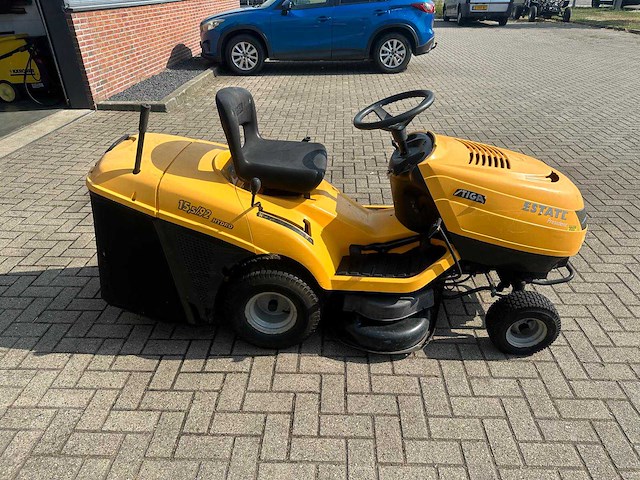 Stiga estate zitmaaier - afbeelding 4 van  8