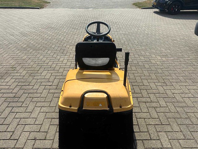 Stiga estate zitmaaier - afbeelding 6 van  8
