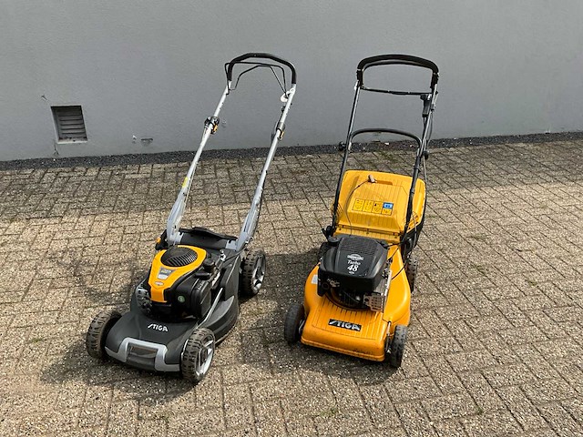 Stiga grasmaaier (2x) - afbeelding 2 van  7