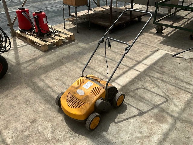 Stiga les1500 verticuteermachine - afbeelding 1 van  3