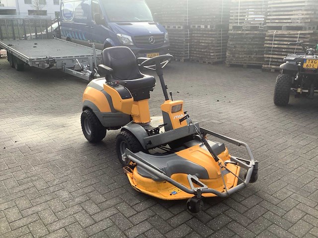 Stiga park pro svan 4wd zitmaaier - afbeelding 1 van  7