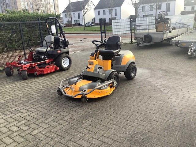 Stiga park pro svan 4wd zitmaaier - afbeelding 2 van  7