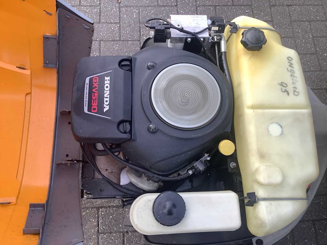 Stiga park pro svan 4wd zitmaaier - afbeelding 6 van  7