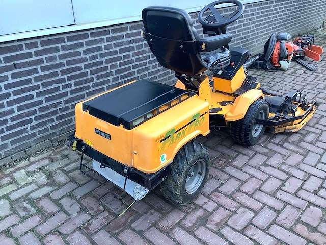 Stiga park pro zitmaaier - afbeelding 3 van  4