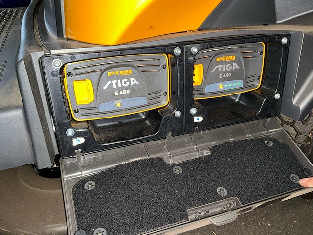 Stiga r72 grasmaaier - afbeelding 1 van  16