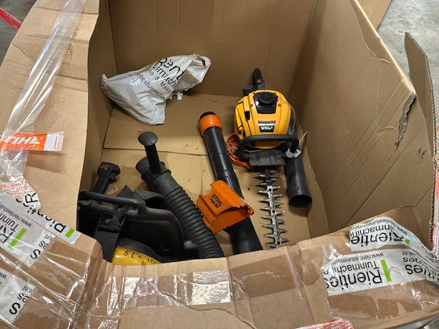 Stiga / stihl / solo elektrisch en brandstof aangedreven tuingereedschap (8x) - afbeelding 5 van  6