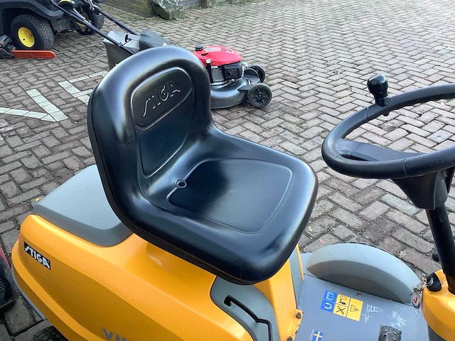 Stiga villa 16 hst zitmaaier - afbeelding 5 van  6