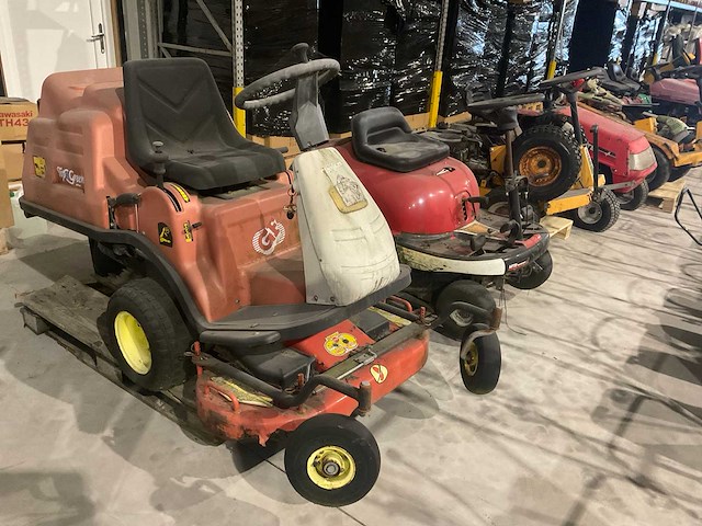 Stiga/white/top green zitgazonmaaier (5x) - afbeelding 2 van  3