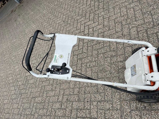 Stihl - - grasmaaier - afbeelding 4 van  6