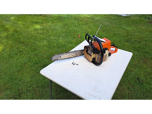 Stihl - 1999 - 023 - kettingzaag - afbeelding 4 van  4