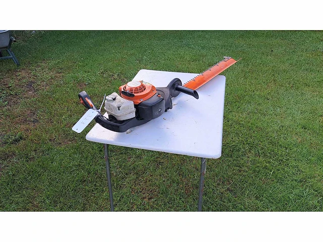Stihl - 2018 - hs 86r - heggenschaar - afbeelding 2 van  5