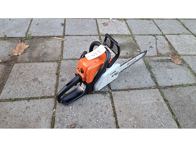 Stihl - 2020 - ms 170 - kettingzaag - afbeelding 2 van  4