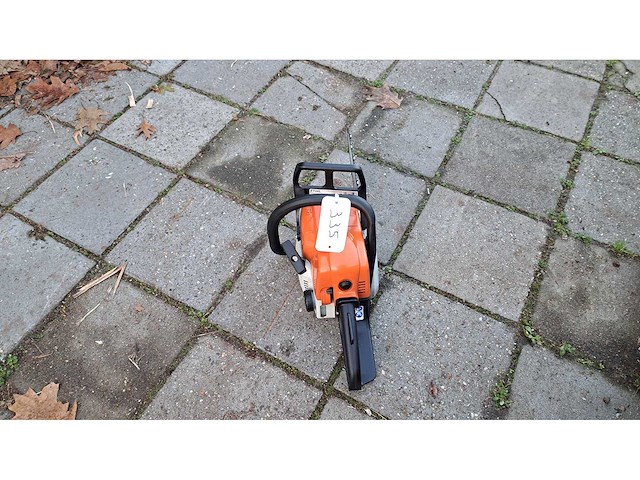 Stihl - 2020 - ms 170 - kettingzaag - afbeelding 3 van  4