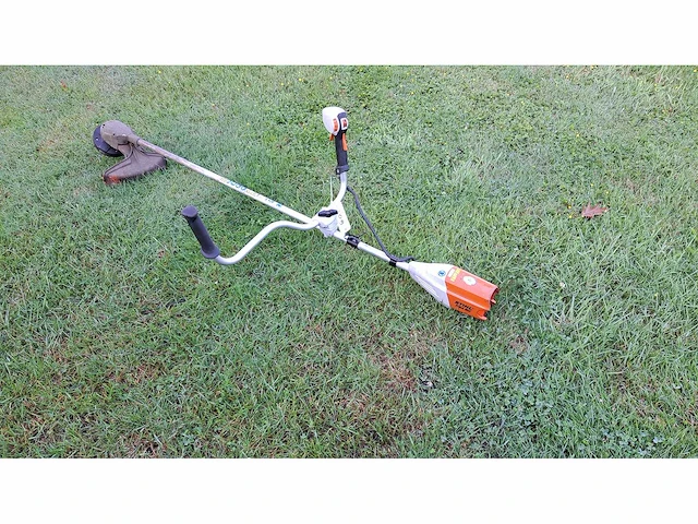 Stihl - 2021 - fsa 90 - bosmaaier - afbeelding 1 van  6