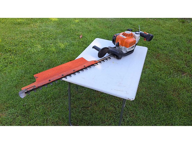 Stihl - 2023 - hs 87r - heggenschaar - afbeelding 4 van  5