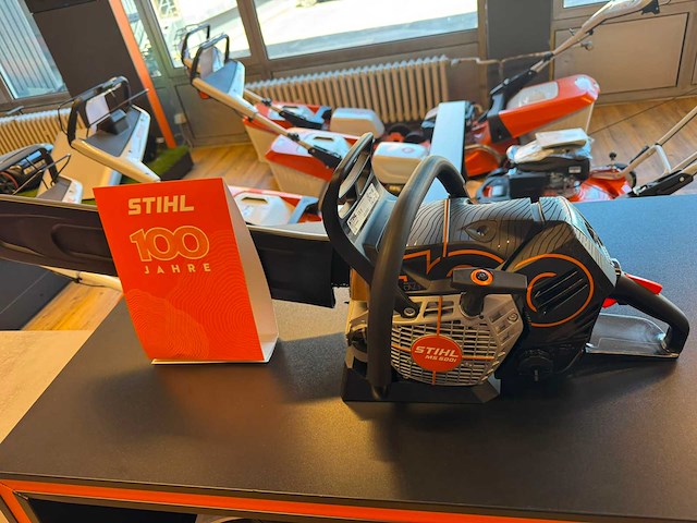Stihl - 2026 - ms500i centennial edition - kettingzaag - afbeelding 5 van  9