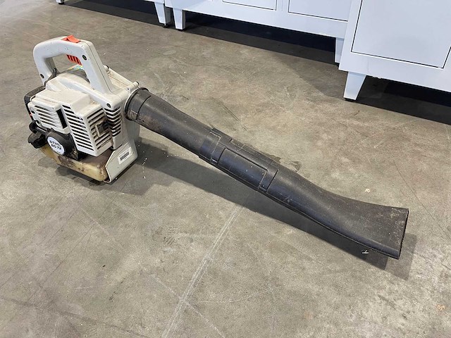 Stihl - bg72 - benzine bladblazer - afbeelding 2 van  4