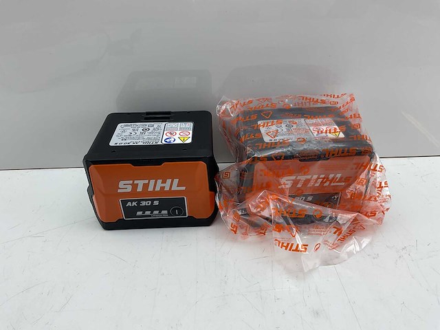 Stihl - bga60 - bladblazer - afbeelding 2 van  3