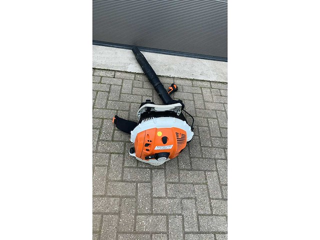 Stihl - br 600 - bladblazer - afbeelding 2 van  4
