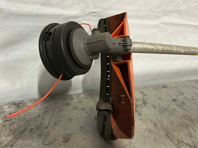 Stihl - fs 55c - bosmaaier - afbeelding 2 van  6