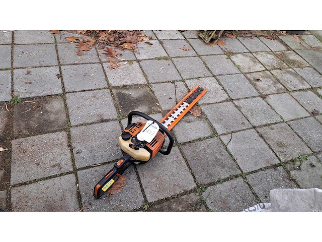 Stihl - hs 80 - heggenschaar - afbeelding 2 van  3