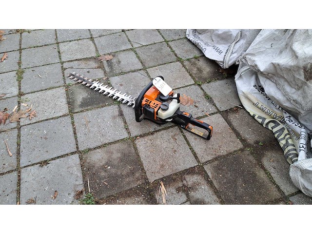 Stihl - hs 80 - heggenschaar - afbeelding 1 van  3