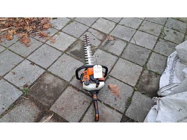 Stihl - hs 80 - heggenschaar - afbeelding 3 van  3