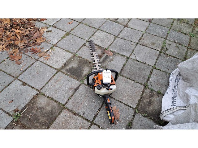 Stihl - hs 80 - heggenschaar - afbeelding 3 van  3