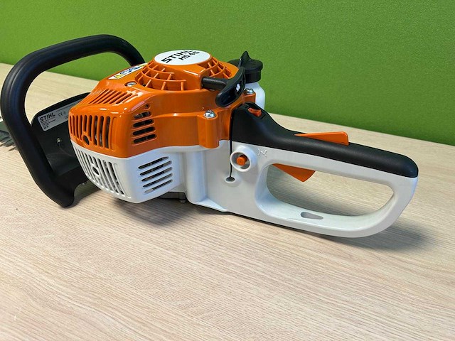 Stihl - hs45 - benzine heggenschaar 60cm - afbeelding 2 van  5