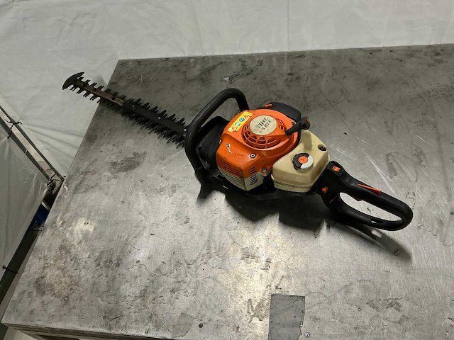 Stihl - hs81r - snoeigereedschap - afbeelding 2 van  8