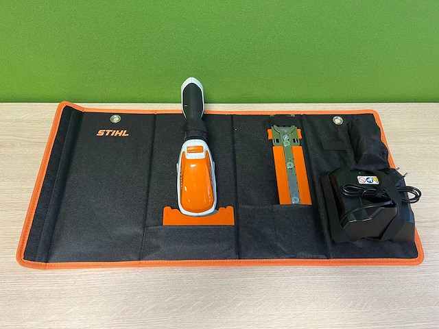 Stihl - hsa26 - accu gras- en buxusschaar met accu en lader - afbeelding 6 van  6