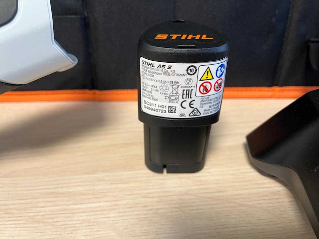 Stihl - hsa26 - accu gras- en buxusschaar met accu en lader - afbeelding 6 van  11